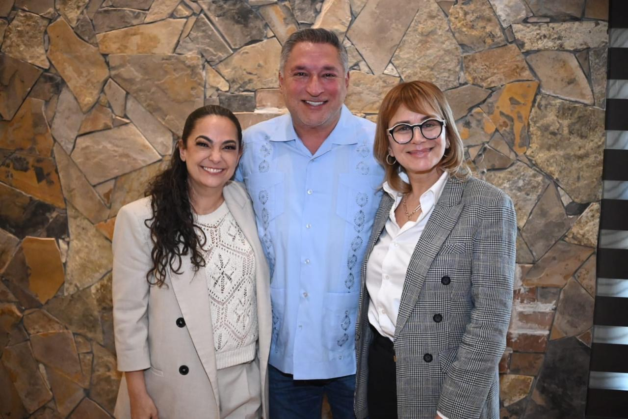 Senadora Olga Sosa y diputada Magaly Deandar se reúnen con el Mayor de McAllen Javier Villalobos para impulsar el puente fronterizo