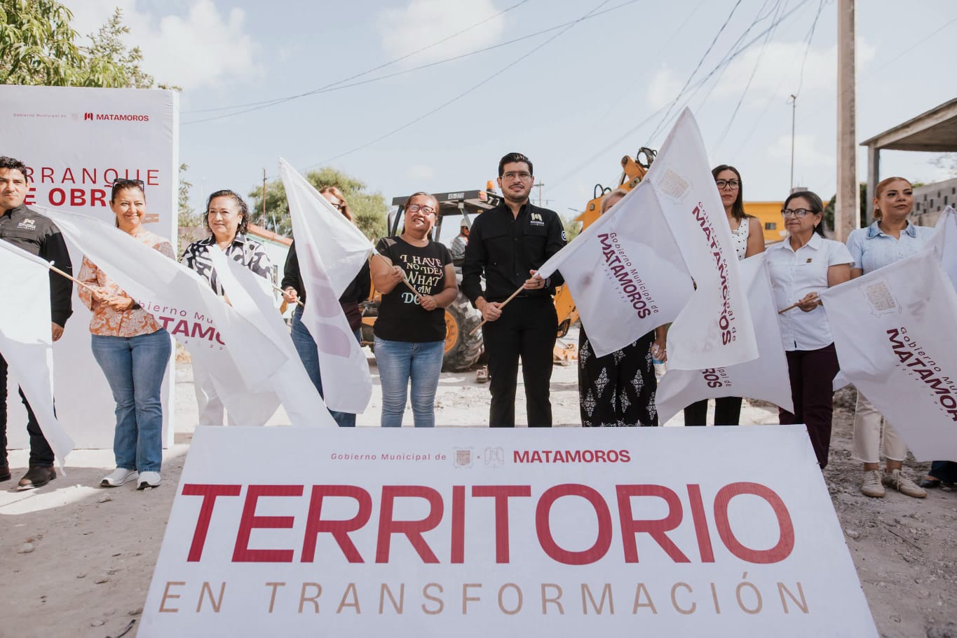 Beto Granados inicia pavimentación en colonia Las Culturas de Matamoros