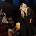 Lleva DIF Matamoros alegría a niños de la Casa Hogar con función especial de cine