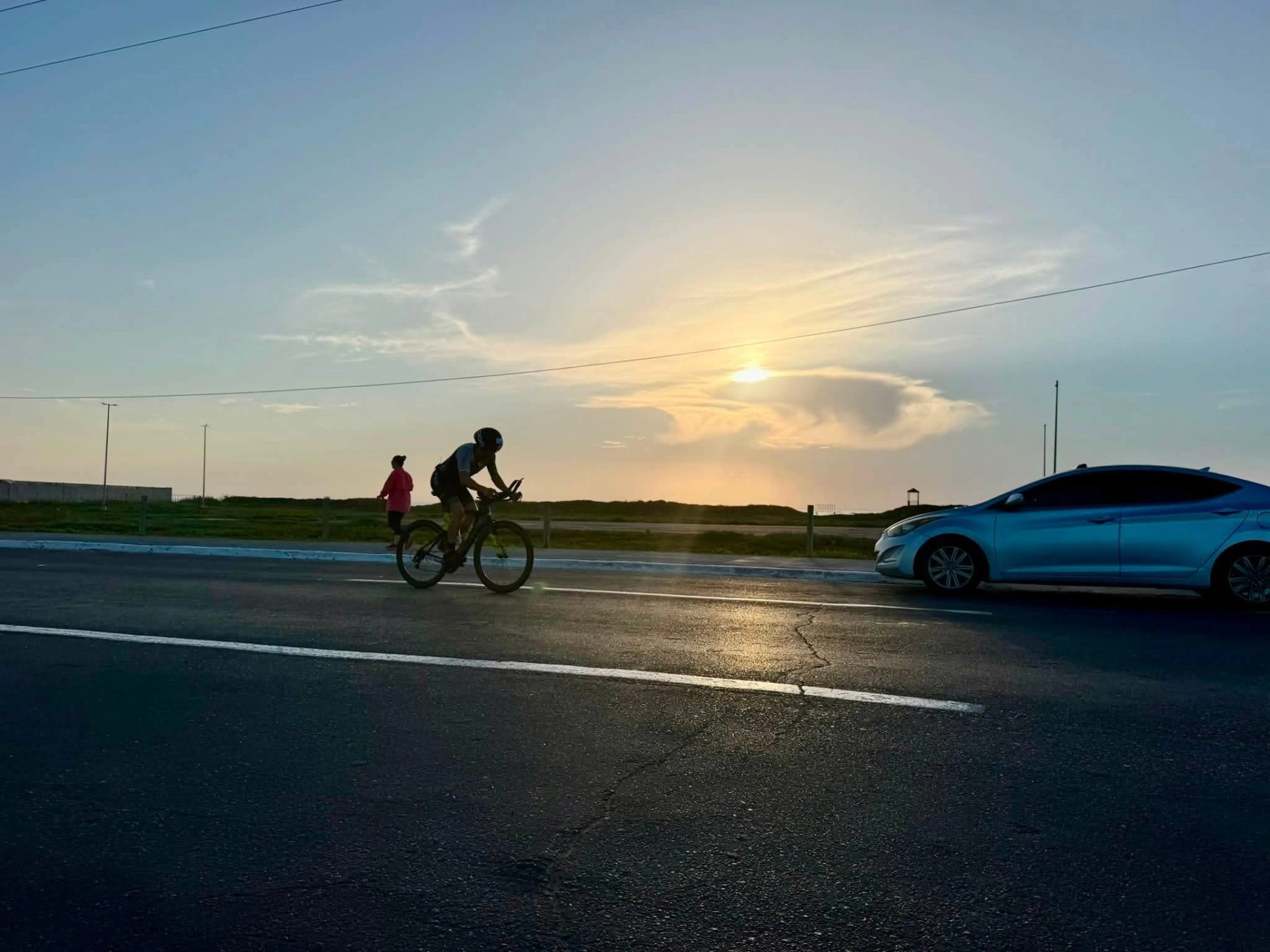 Gobierno de Matamoros realiza con éxito su primer triatlón en Playa Bagdad