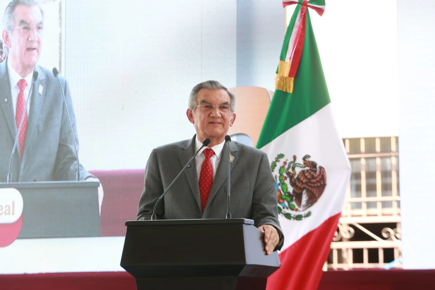 En Abasolo, impulsa Américo nuevas alternativas para el campo, obras y gestión de viviendas
