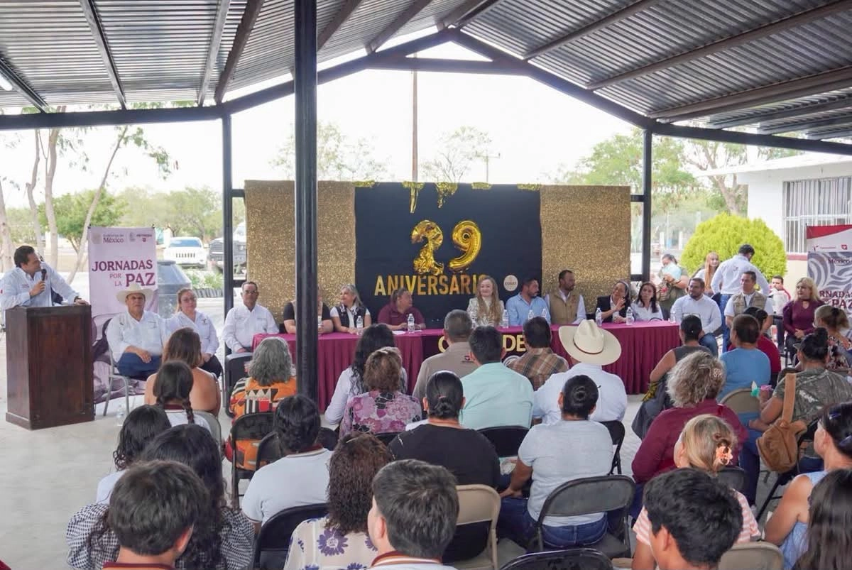 Humberto Prieto Herrera celebra aniversario 29 del CEMSADET 18 junto a familias del ejido Alfredo V. Bonfil.