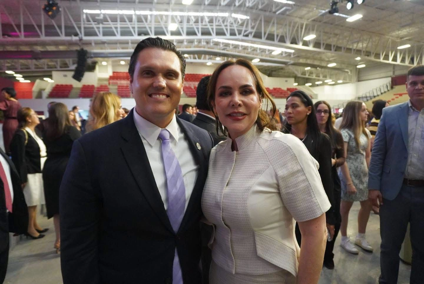 Acompañé a la presidenta de Nuevo Laredo, Carmen Lilia Canturosas, en su segundo informe de actividades: HP.