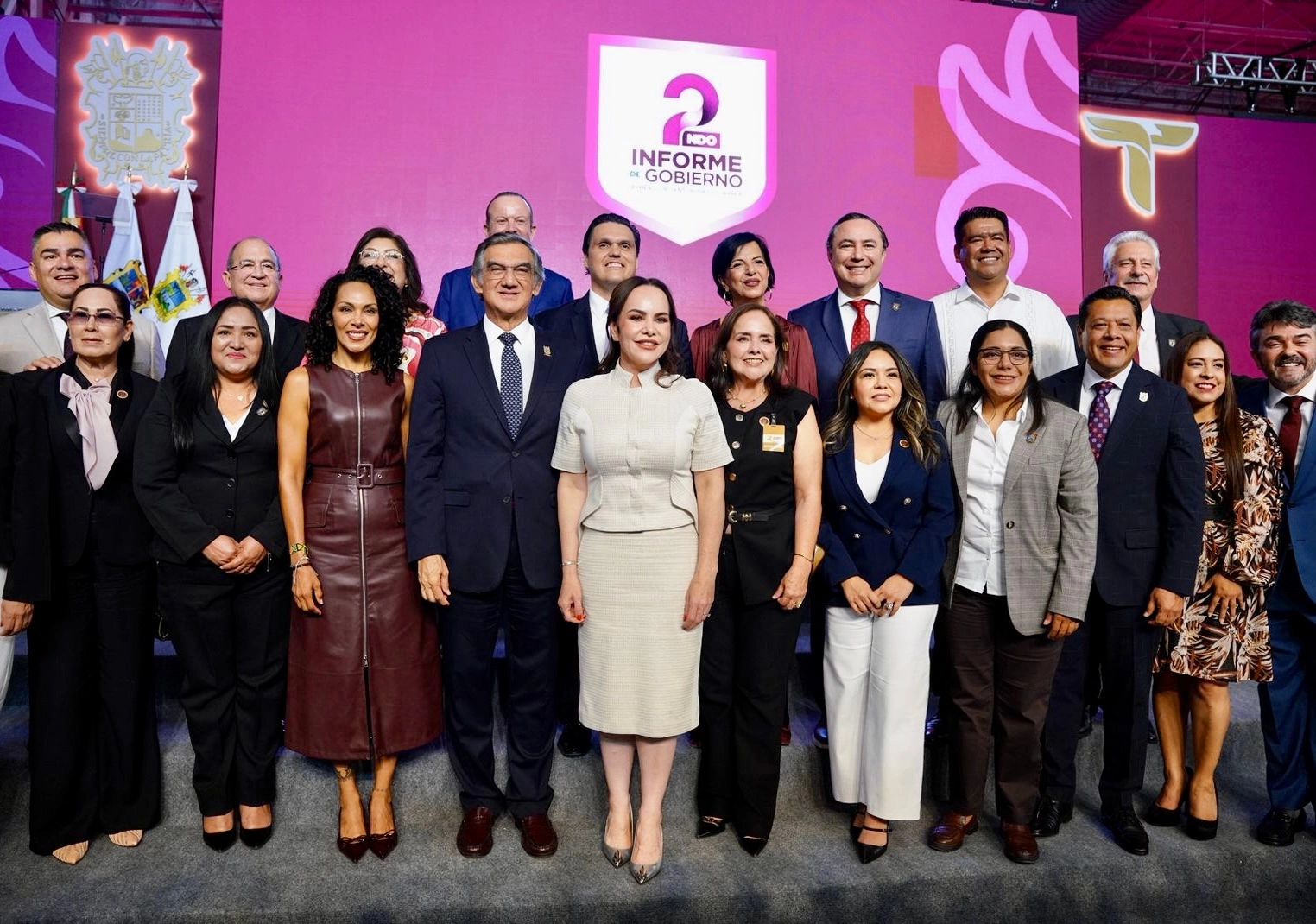 RESULTADOS QUE TRASCIENDEN: LEGISLADORES RECONOCEN LIDERAZGO DE CARMEN LILIA CANTUROSAS