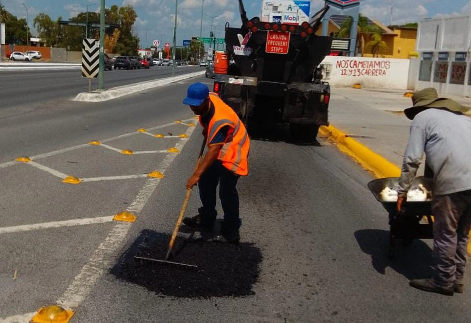 Sigue plan de rehabilitación de pavimentos mejorando vialidades.