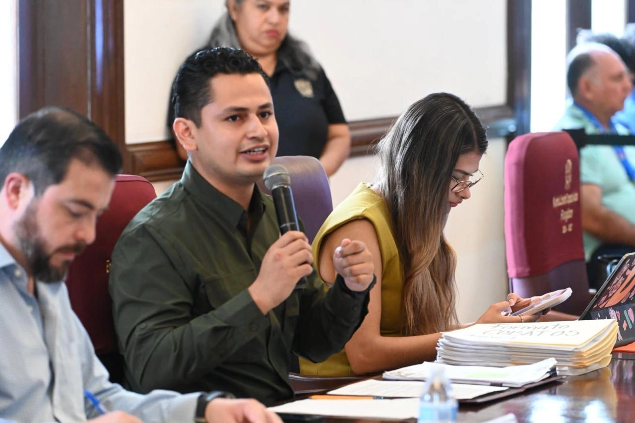 Avanza en Cabildo de Victoria proyecto para crear el Reglamento del Consejo Victorense de la Juventud.