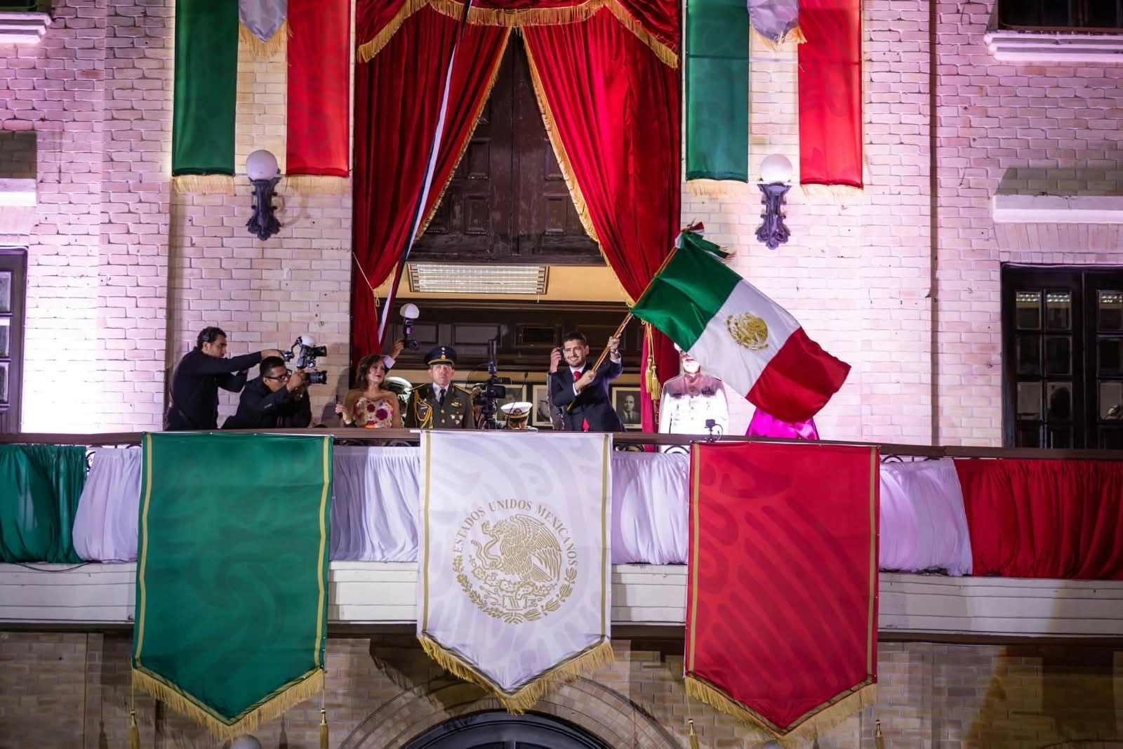 BETO GRANADOS ENCABEZA LA CELEBRACIÓN DEL GRITO DE INDEPENDENCIA EN MATAMOROS
