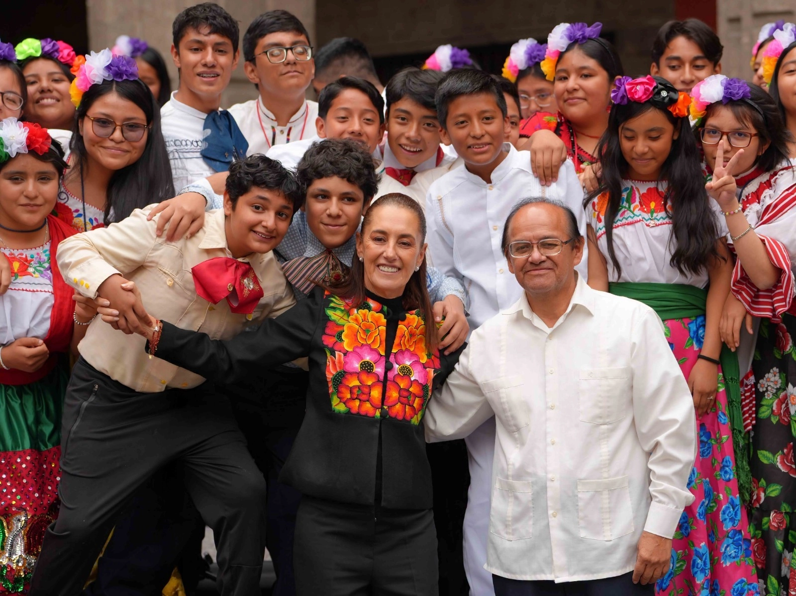 Convoca secretario de Educación a participar en el Primer Concurso Nacional de Coros Escolares