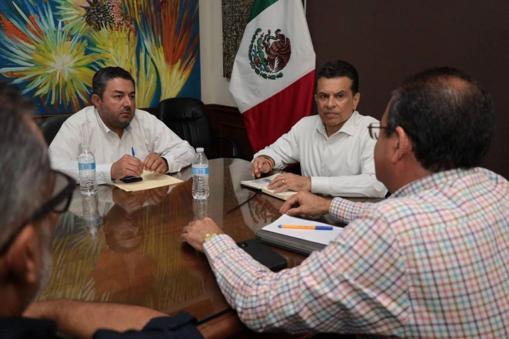 Fortalece Lalo Gattás coordinación con CFE para mejorar servicio eléctrico.